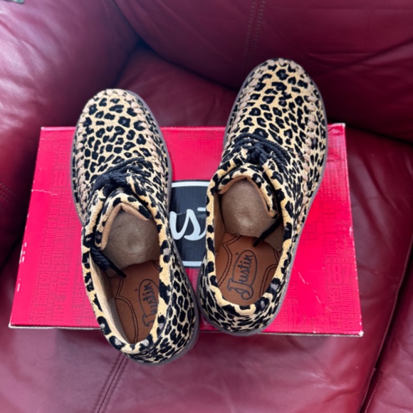 Justin Gypsy Leopard And Black Booties Women’s size 8 - Picture 5 of 9